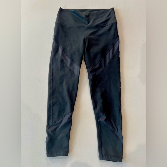 aerie Pants - aerie Chill Play Move Black Mesh Panel Mid Rise Cropped Leggings Medium